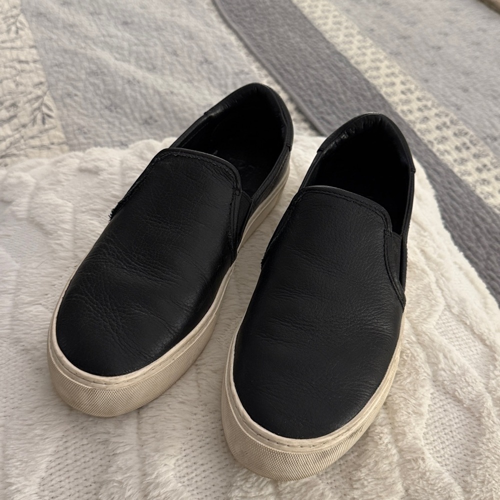 Ugg Jass Leather Slip-On Sneakers Black